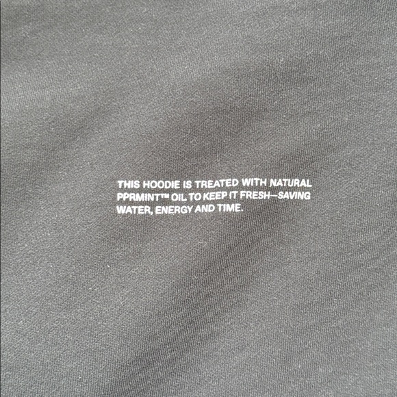 Pangaia lightweight cotton hoodie in black, size medium - Picture 4 of 13